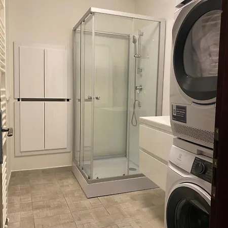 Lux Konstantinova Preszów