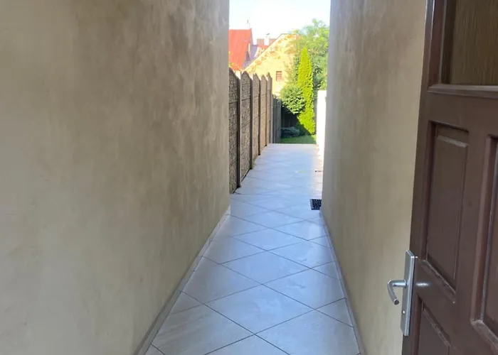 Lux Konstantinova Πρέσοβ